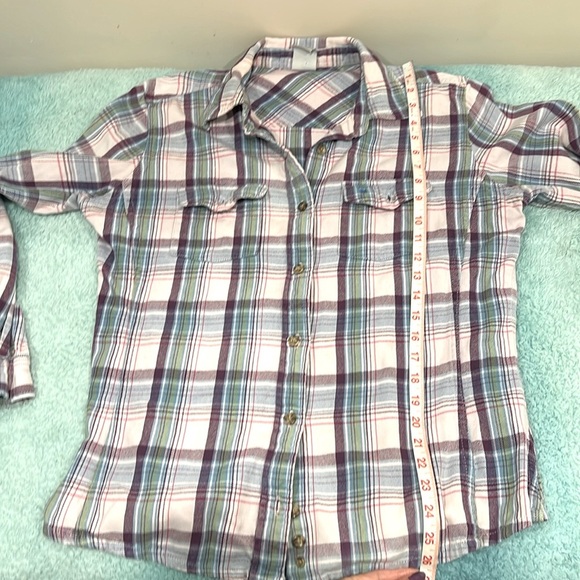 🔥Carhartt Women’s Blue Plaid Shirt🔥 - Picture 4 of 6